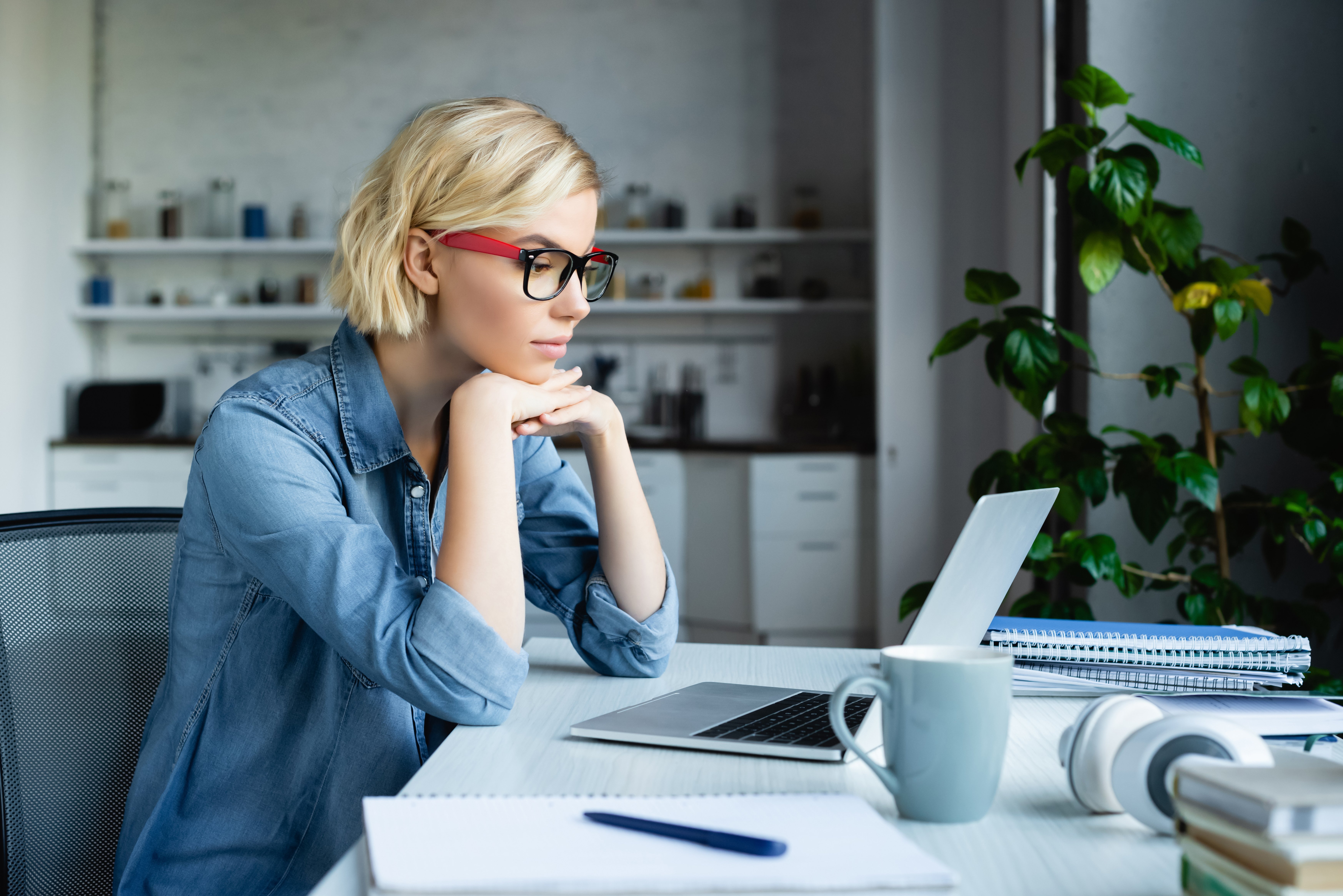 Cómo la biometría puede prevenir el ausentismo laboral